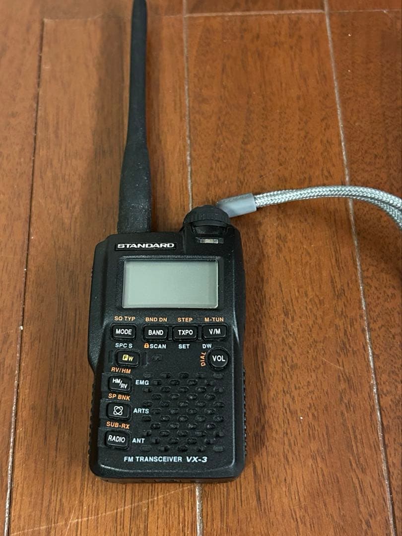 YAESU STANDARD VX-3 バッテリー要交換