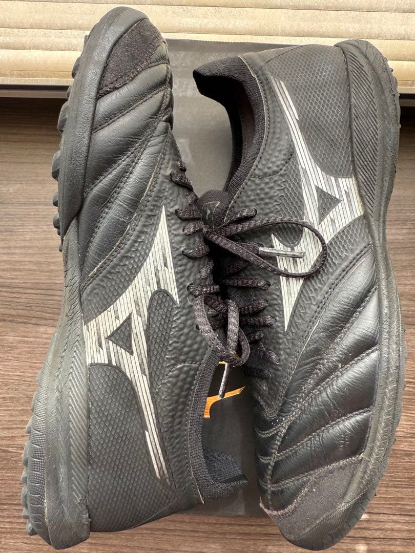 最終値引き美品MIZUNO MORELIA トレーニングシューズ ブラック日本製