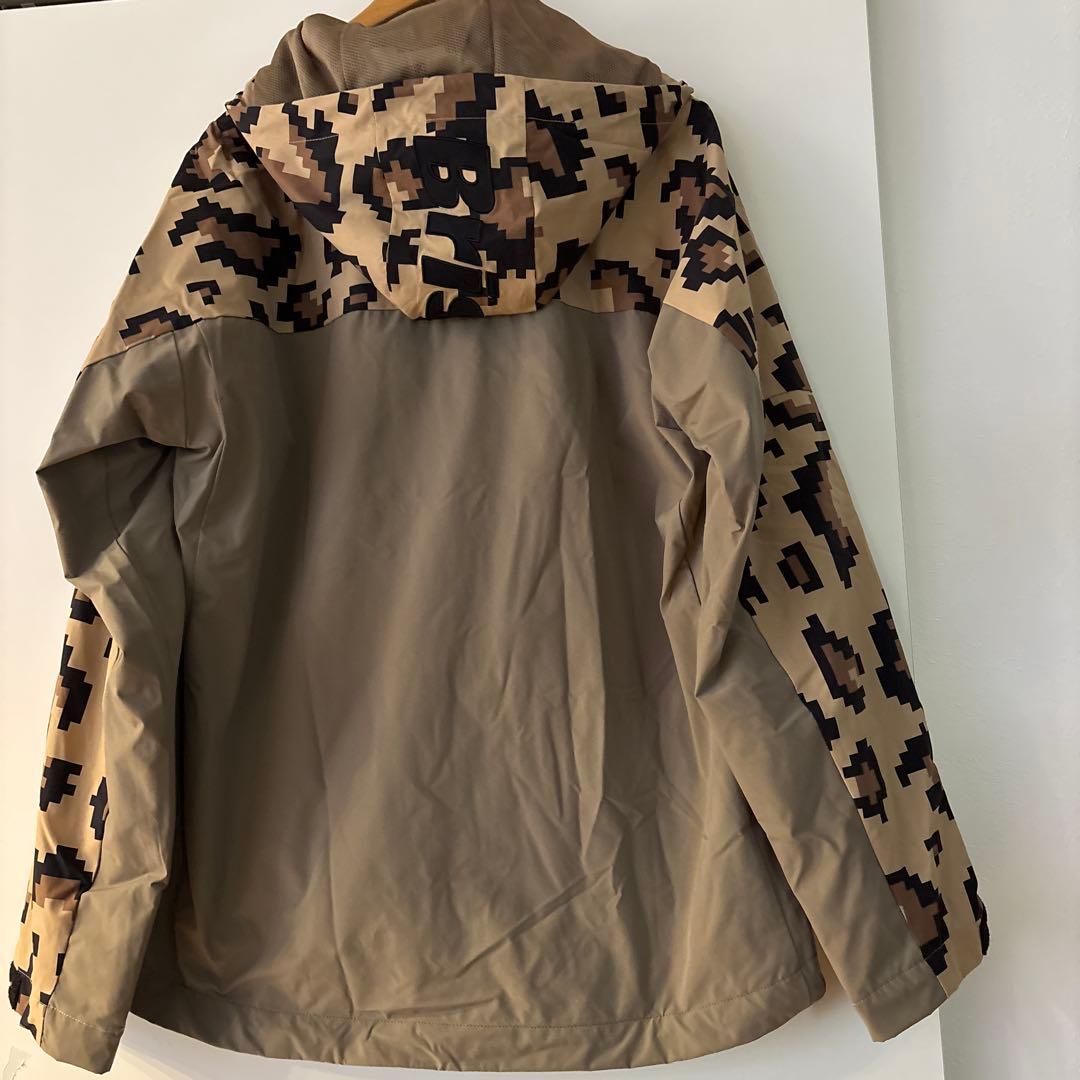 エフシーアールビー プラクティス フーデッド ジャケット ベージュ L