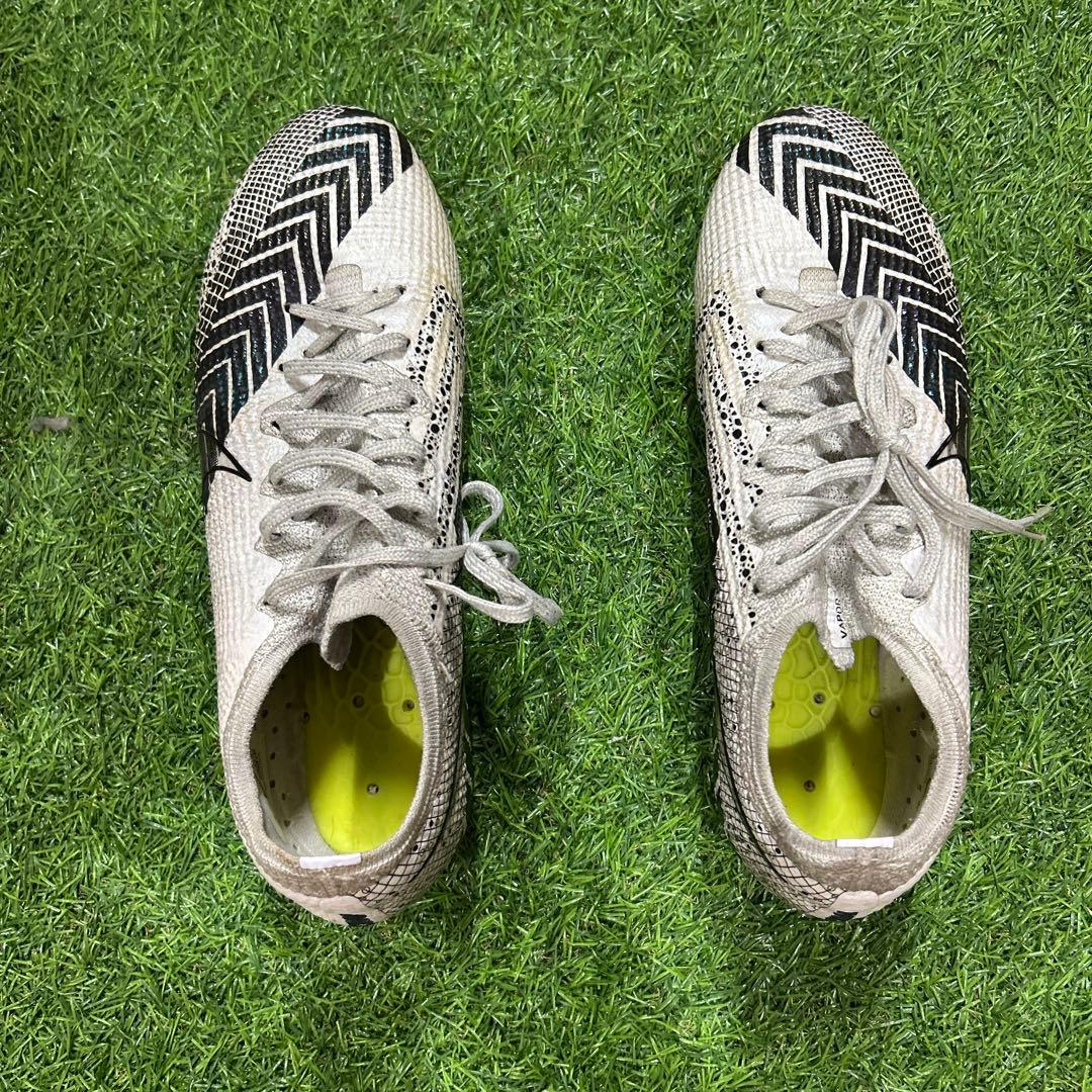 Mercurialエリート 一つ目25.5 二つ目25.0 三つ目25.5