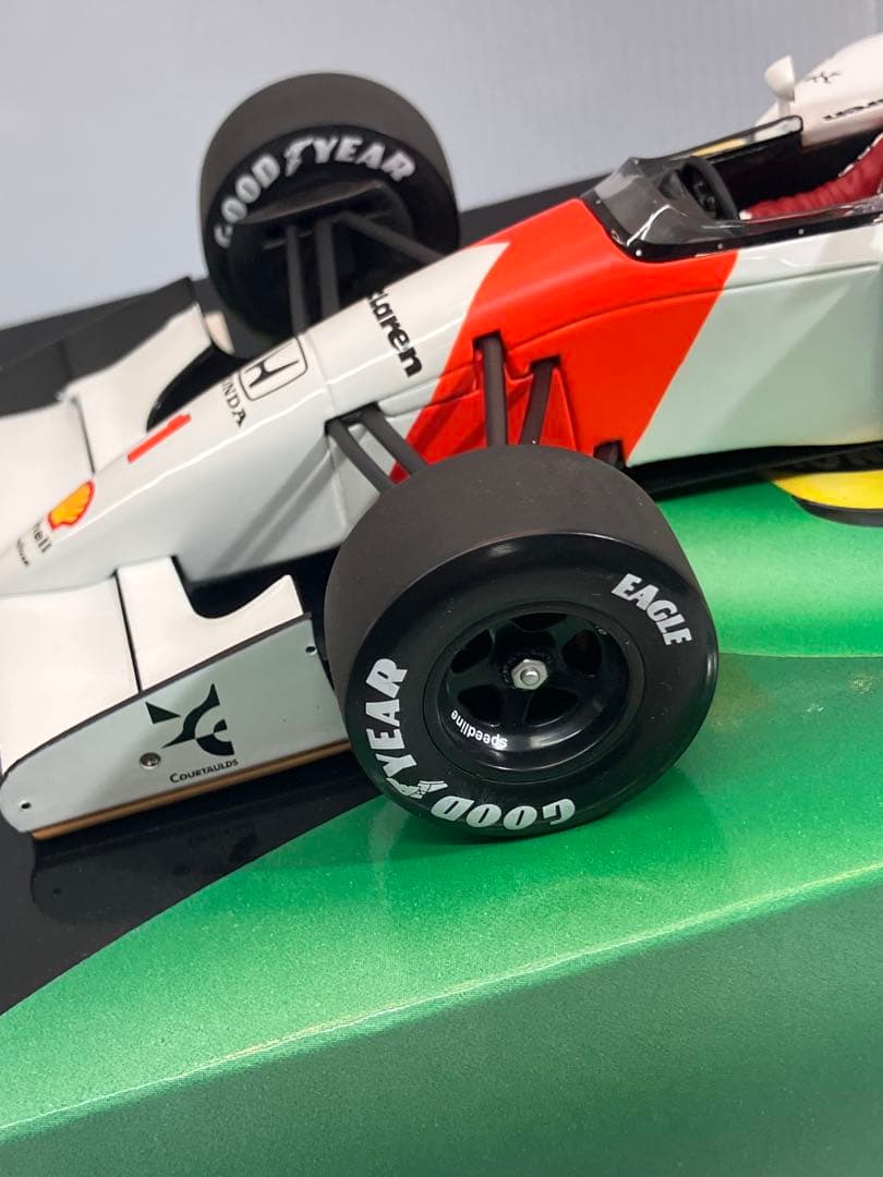 【激レア】1:18ミニチャンプス マクラーレンホンダ MP4/7 A.セナ #1