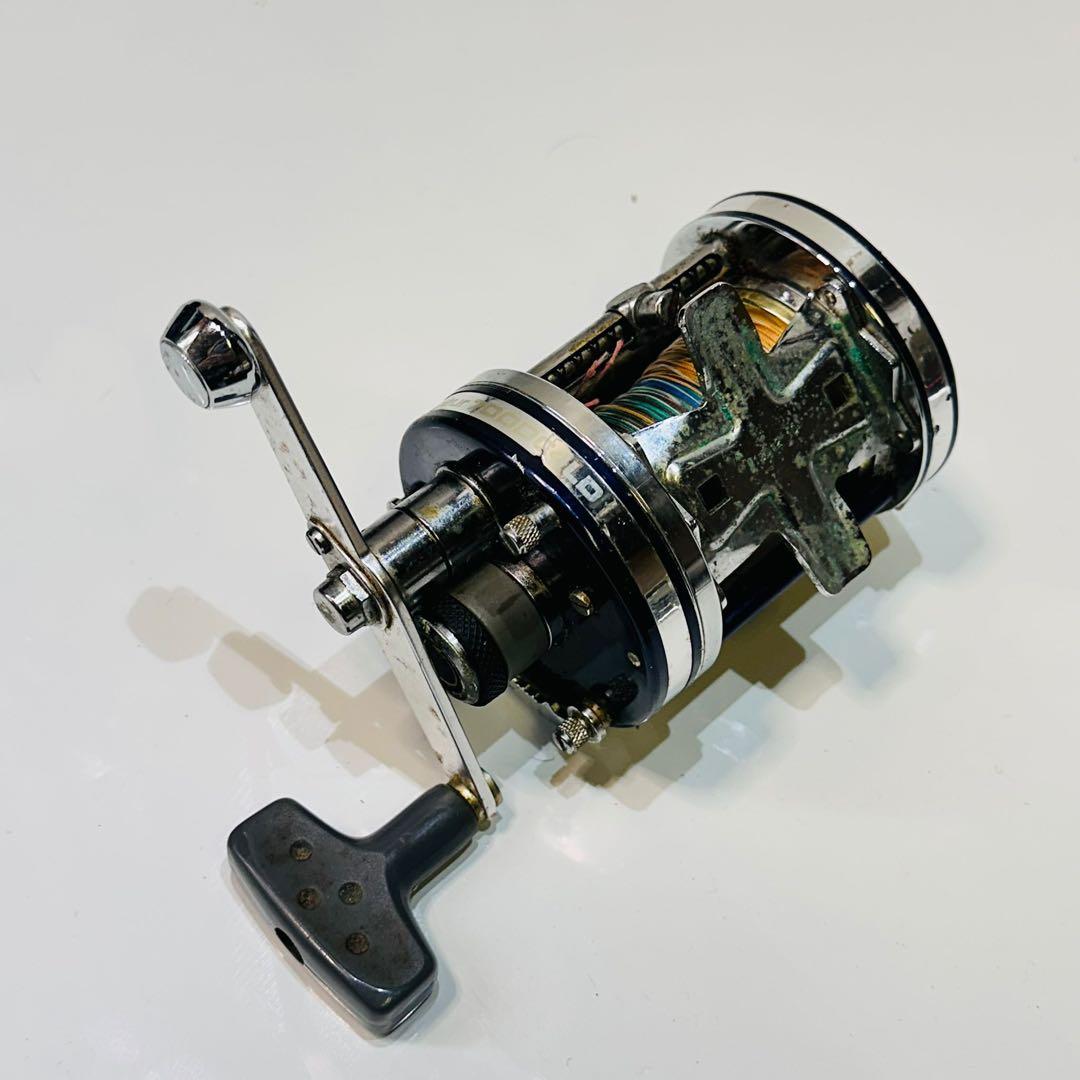 Abu Garcia Ambassadeur 7000C4-LD ベイトリール