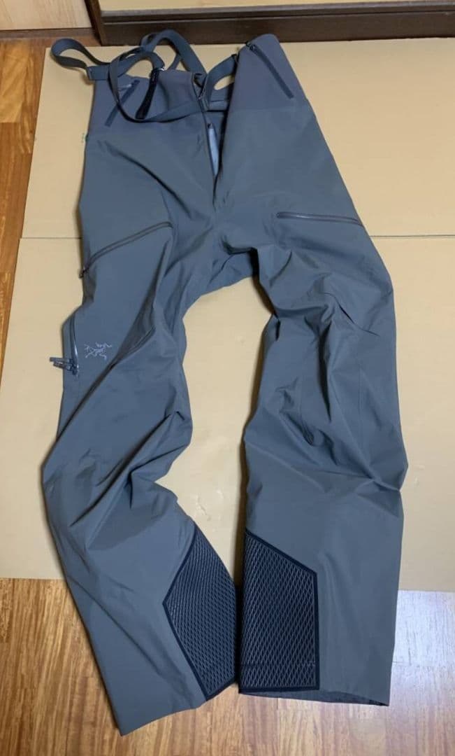 BIRDAIDあり）ARC'TERYX Rush　BIB セイバービブパンツ