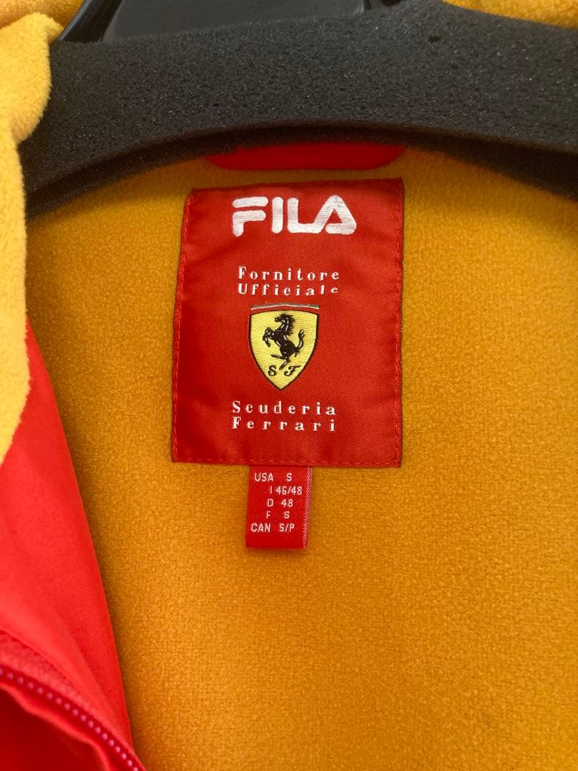 FILA フェラーリ ジャケット 赤