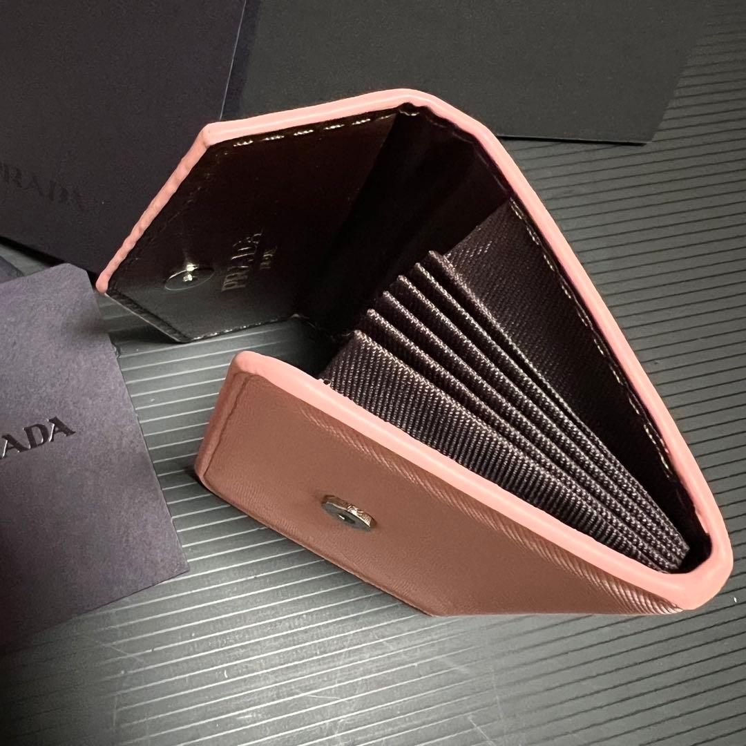 今日だけお値下げ❤️可愛い春カラー❣️新品♡レアカラーのピンク色 カードケース