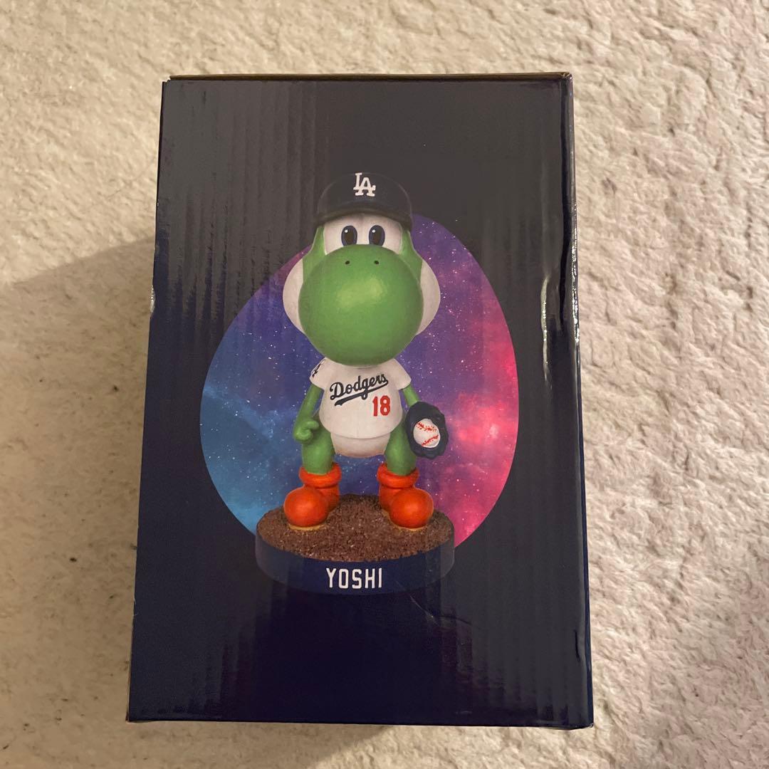 Yoshi 18 Los Angeles Dodgers フィギュア