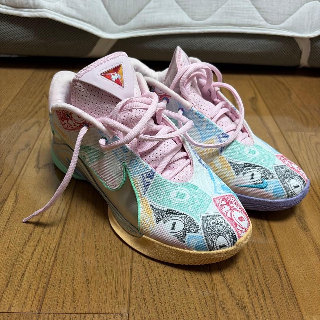 レブロン22