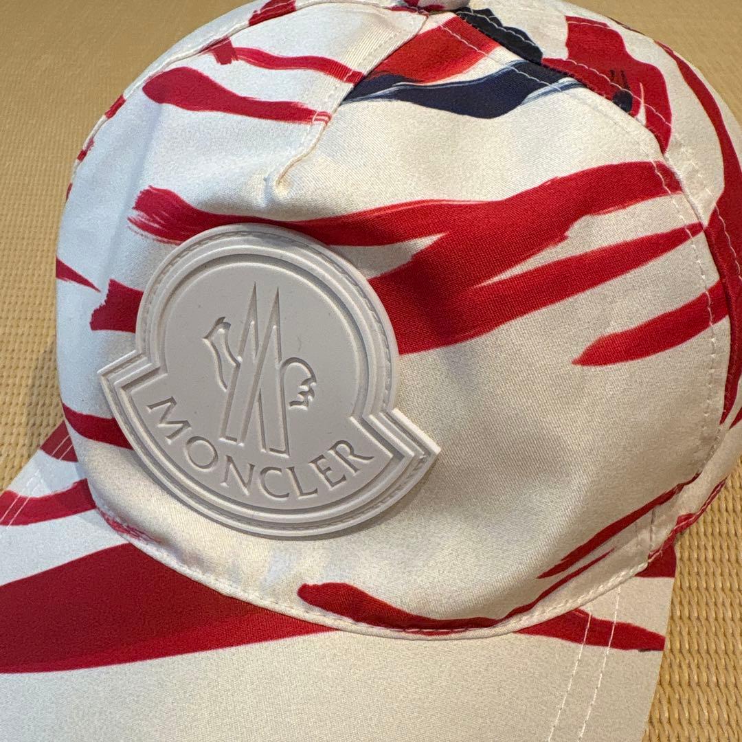 ホンコン55様　MONCLER 赤白ストライプゴルフキャップ