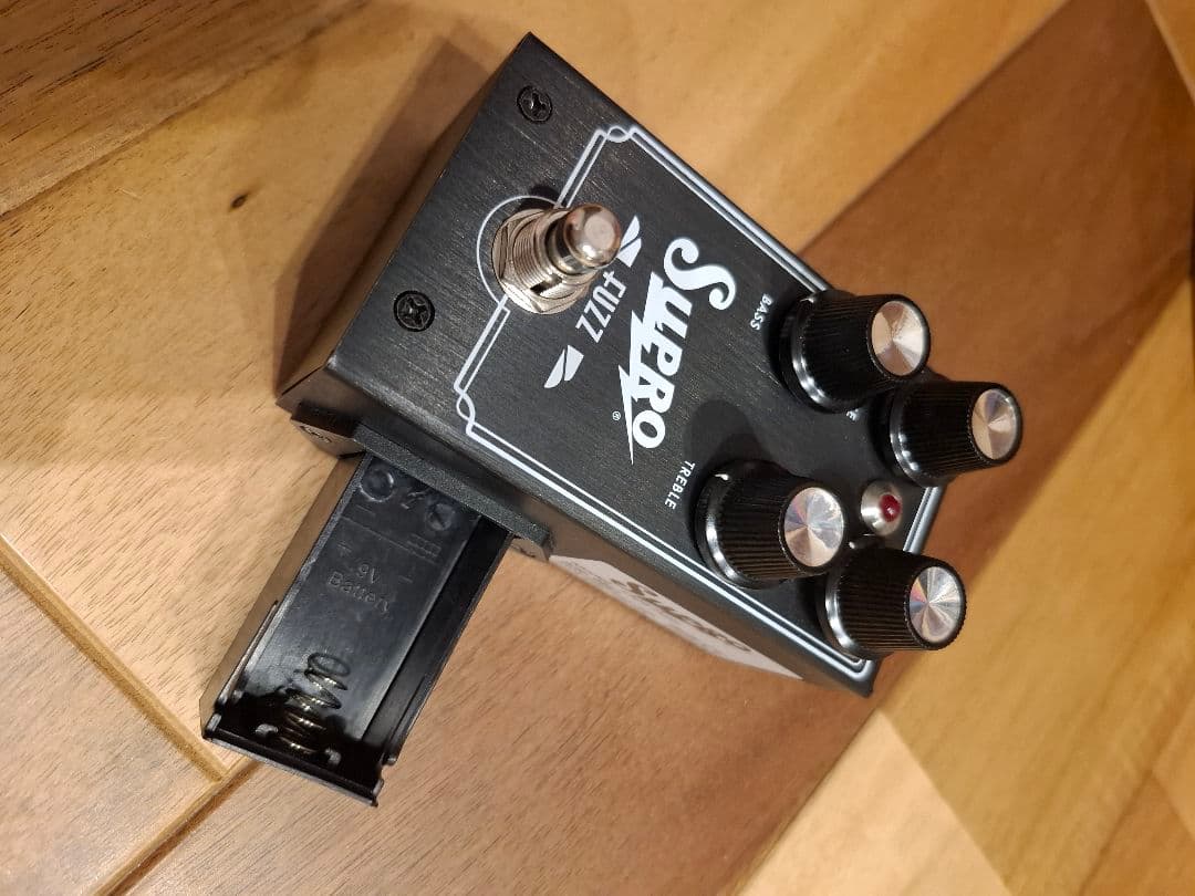 ギター Supro 1304 Fuzz