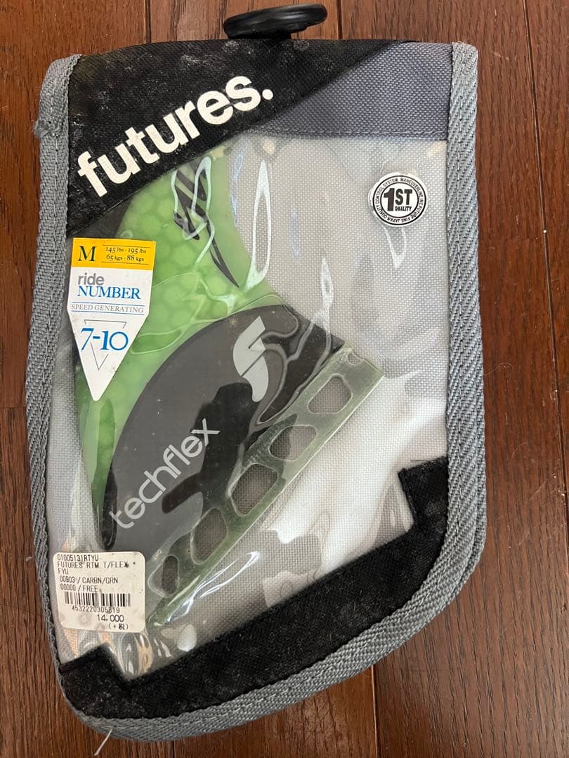 Futures RTM T/Flex フィン Mサイズ カーボン/グリーン