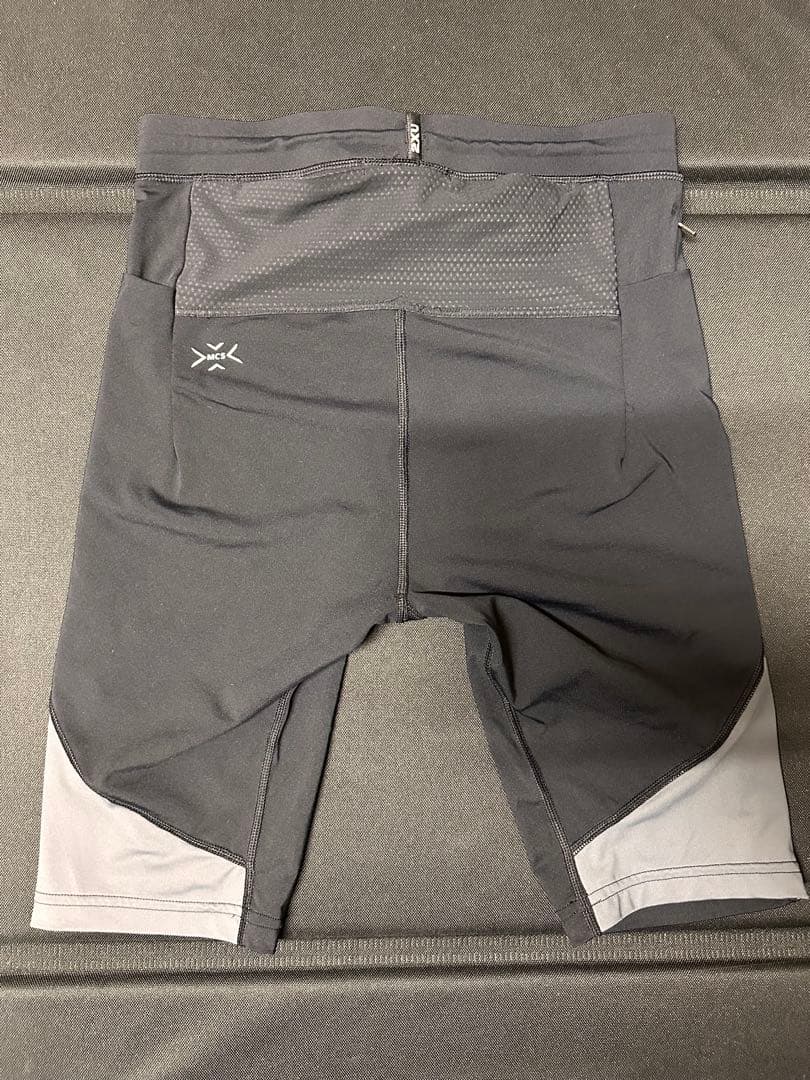 2XU ライトスピードリアクトタイツ