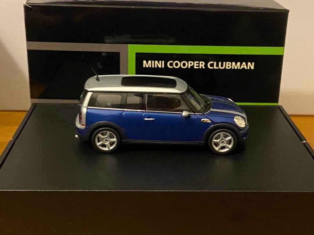 MINI COOPER Clubman ミニカー 1/43 ブルー