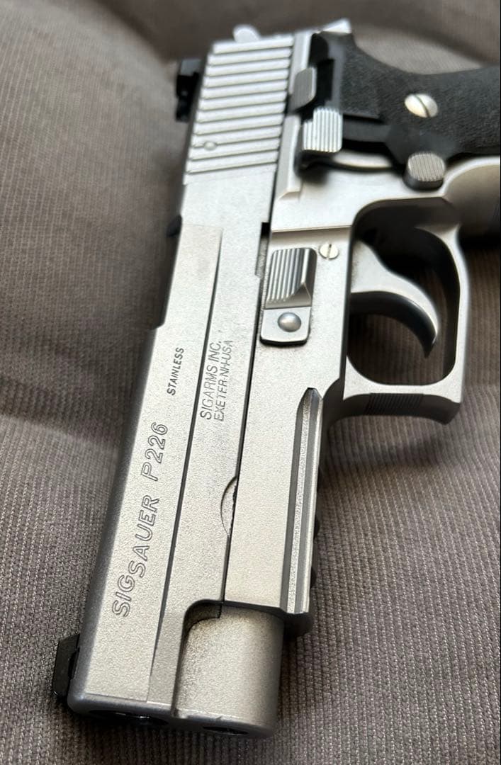 【タカナ】SIG P226 ステンレスHW ガスブローバック