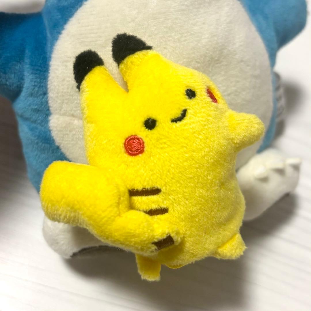 ポケモンセンター 逃 キーケース カビゴン&ピカチュウ