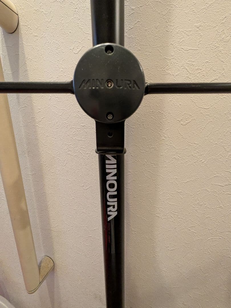 MINOURA 壁掛け式自転車スタンド 黒