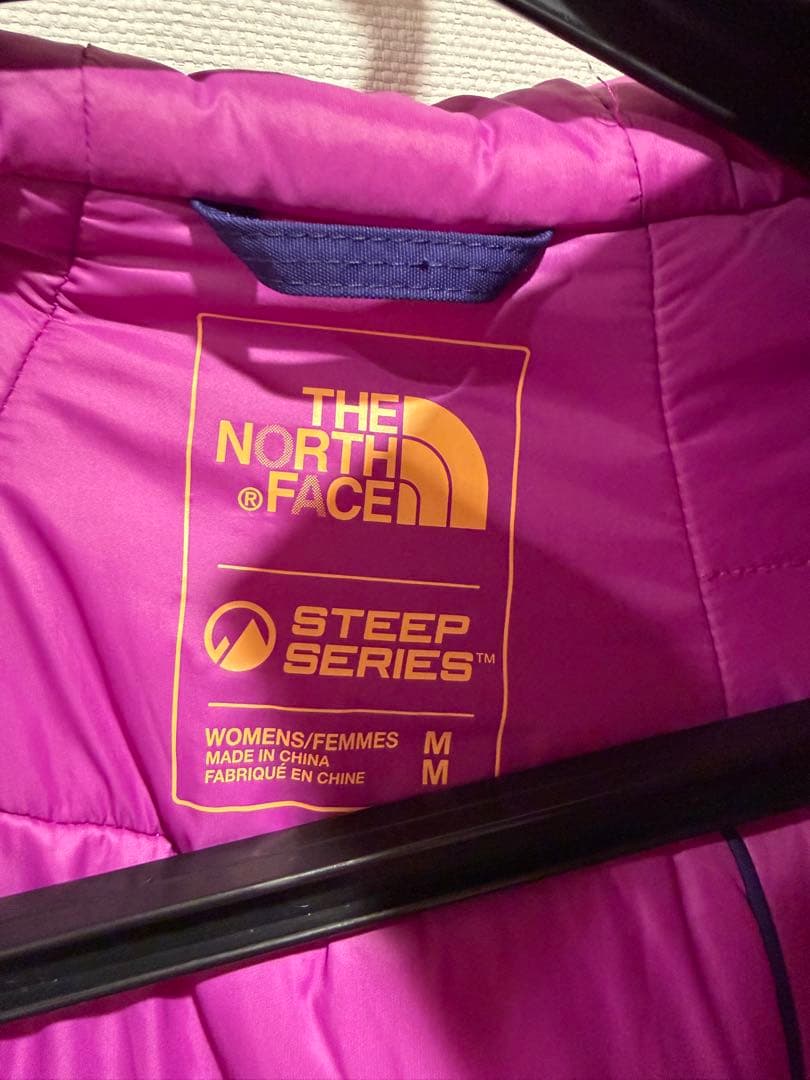 ノースフェイス　スキーウェア上下セット　レディース（上着:M、パンツ:S）