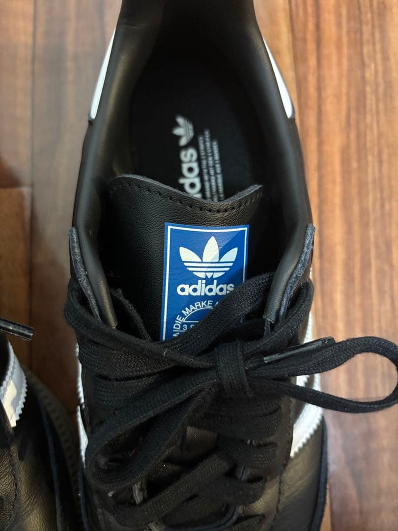adidas Samba ブラック/ホワイト