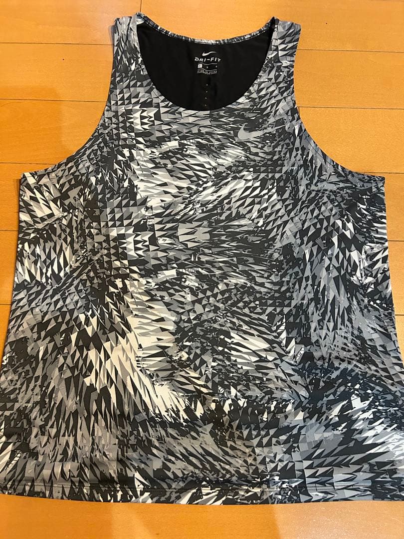 NIKE DRI-FIT ランニング　シングレット L