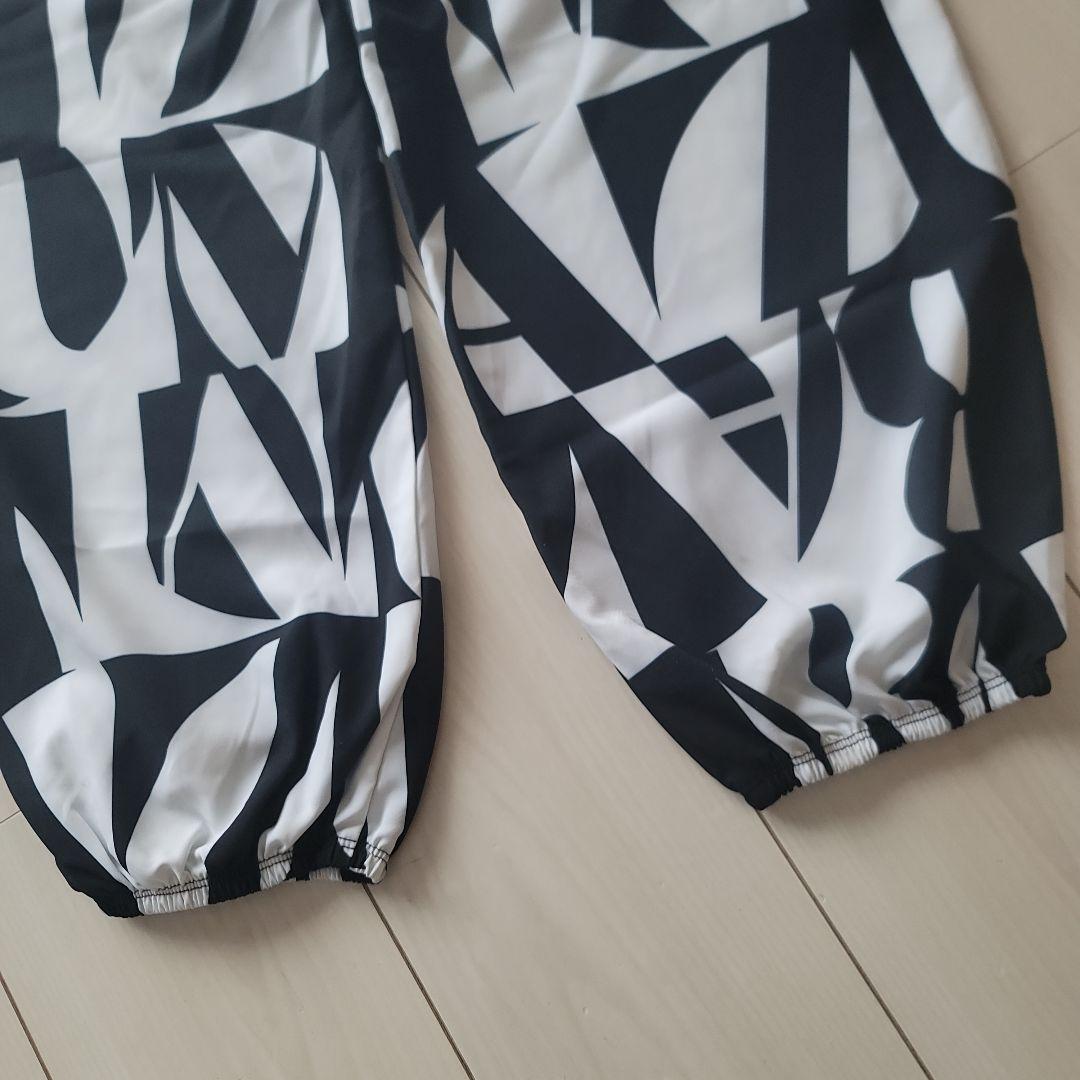 【新品タグなし】ZUMBAパンツ Sサイズ 正規品