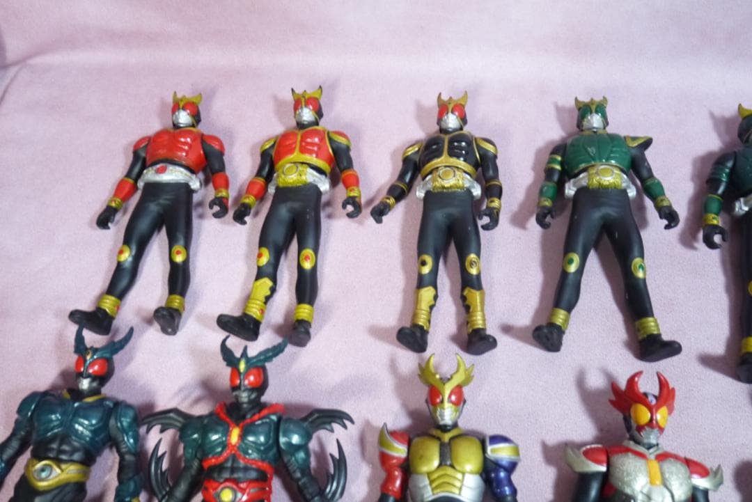 ライダーヒーローシリーズ　仮面ライダークウガ・アギト・怪人　ソフビ34体