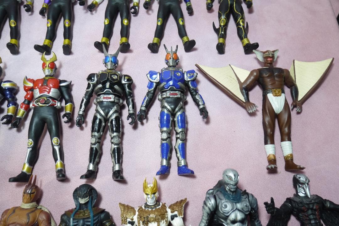 ライダーヒーローシリーズ　仮面ライダークウガ・アギト・怪人　ソフビ34体