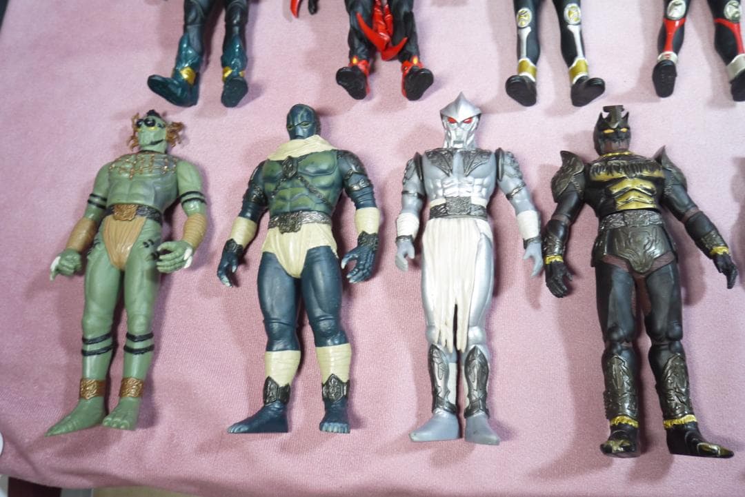 ライダーヒーローシリーズ　仮面ライダークウガ・アギト・怪人　ソフビ34体