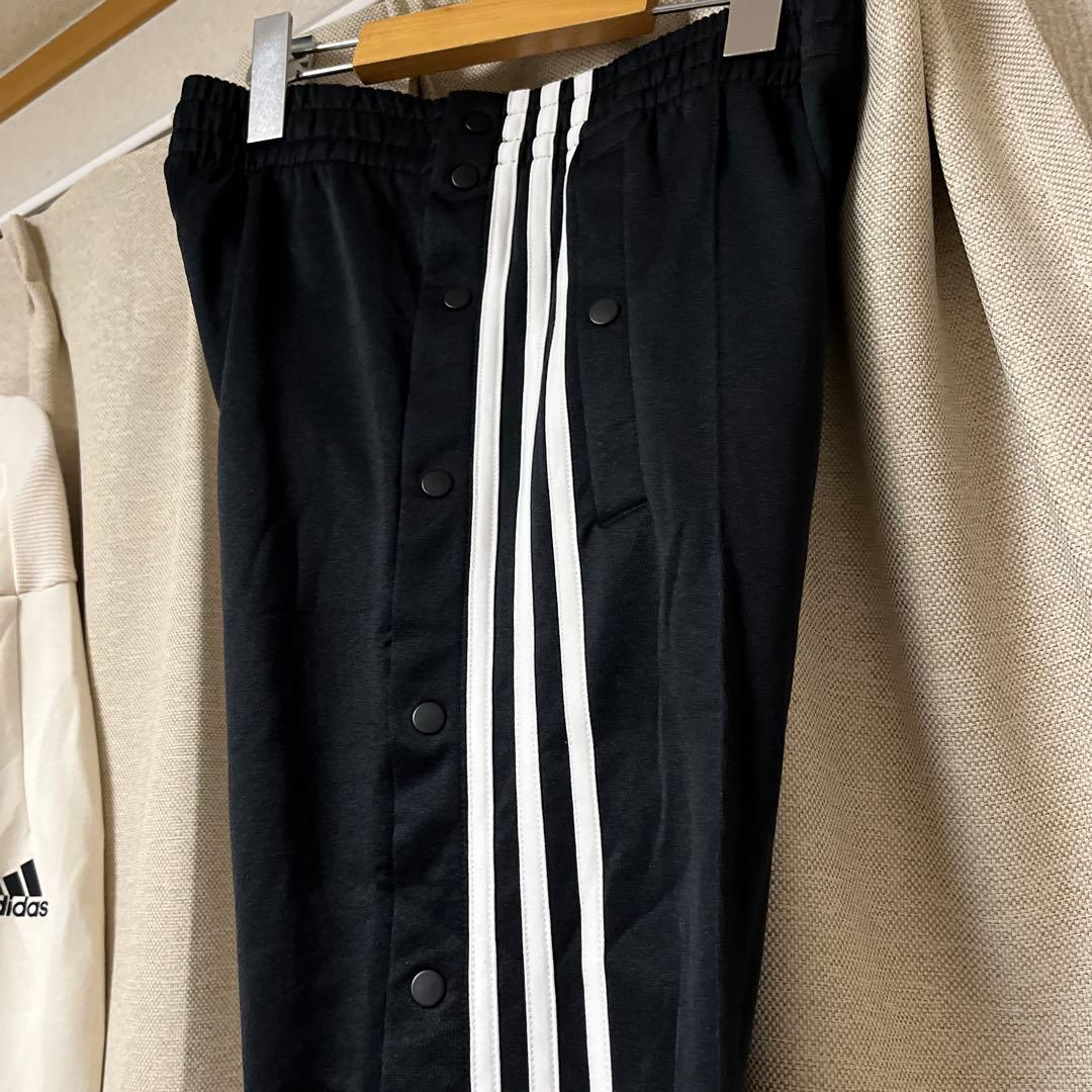 adidas ジャージ セットアップ ホワイト×ブラック