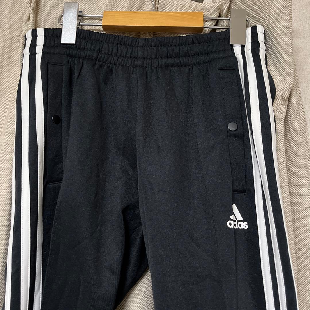 adidas ジャージ セットアップ ホワイト×ブラック