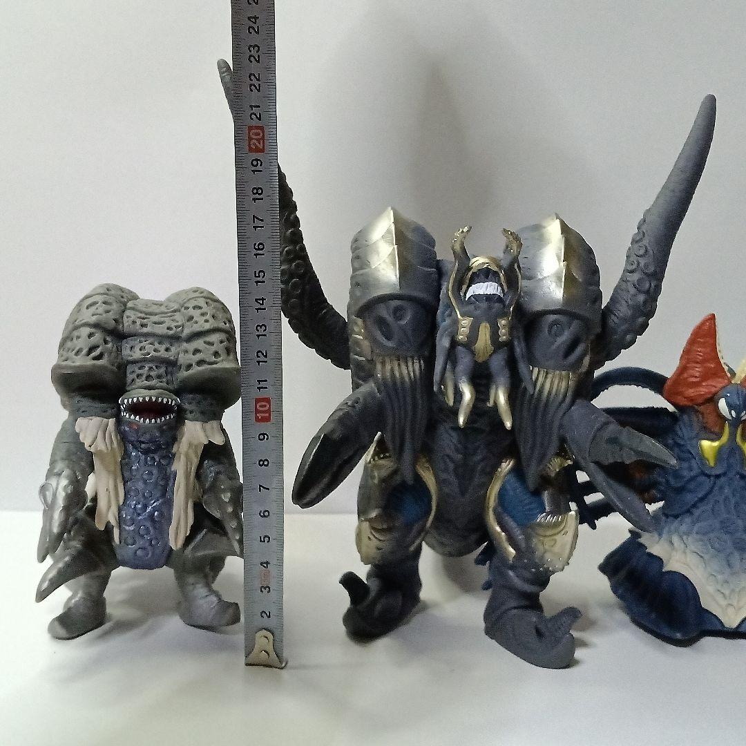 ウルトラマングッズ　怪獣　ソフビ人形　フィギュア　玩具　円谷プロ