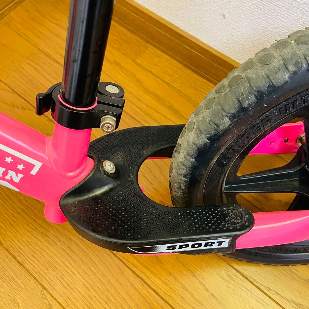 STRIDER ストライダー バランスバイク 12インチ ピンク　スポーツモデル