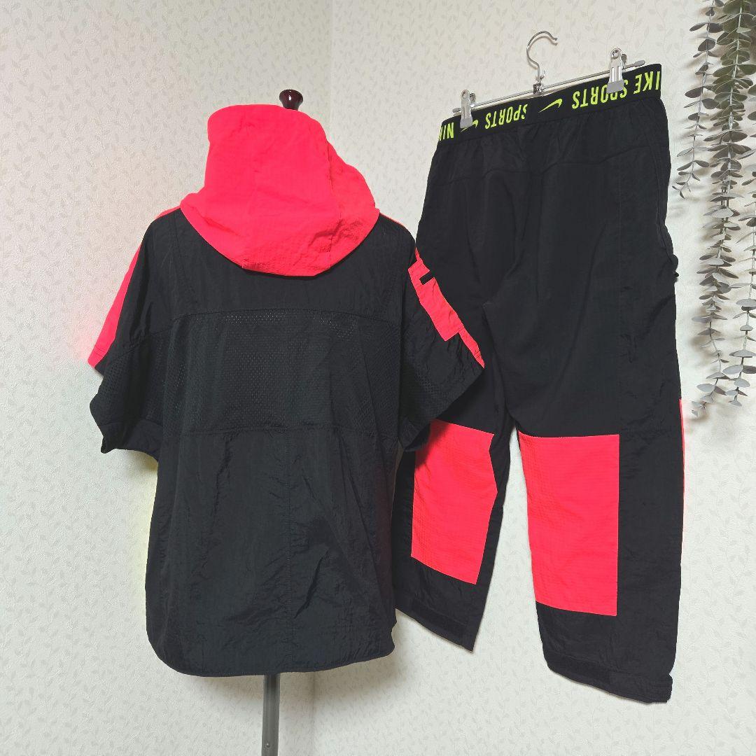 美品　NIKE　ウィンドブレーカー　S　半袖　フード　ハーフジップ　ナイロン