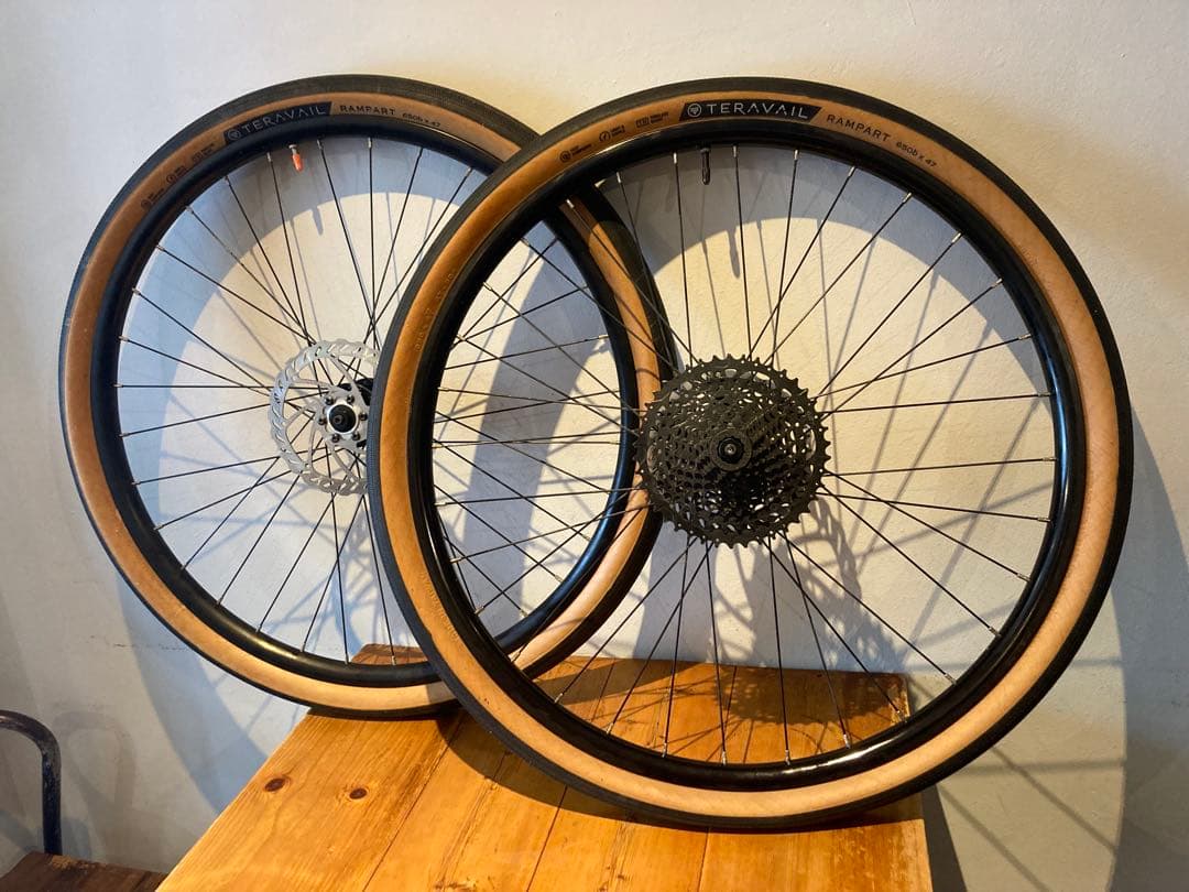 連休値下げ♫650b x 47 ホイールセット、bluelug surly