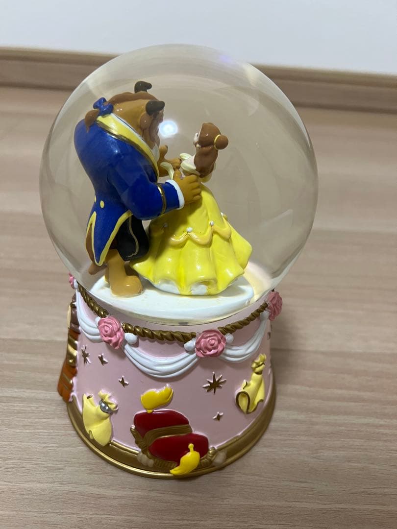 ディズニー 美女と野獣 スノードーム 箱付き美品‼️