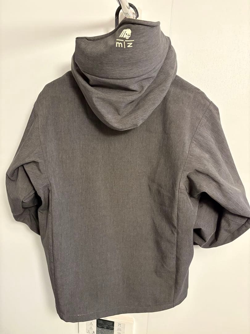 【新品・未使用】マズメ mazume ウインドカットジャケット M グレー