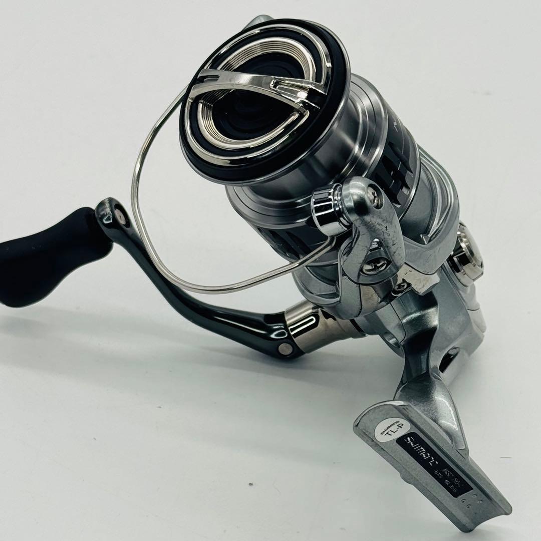 【美品】シマノ 21 ナスキー 2500【使用少・回転良好】SHIMANO