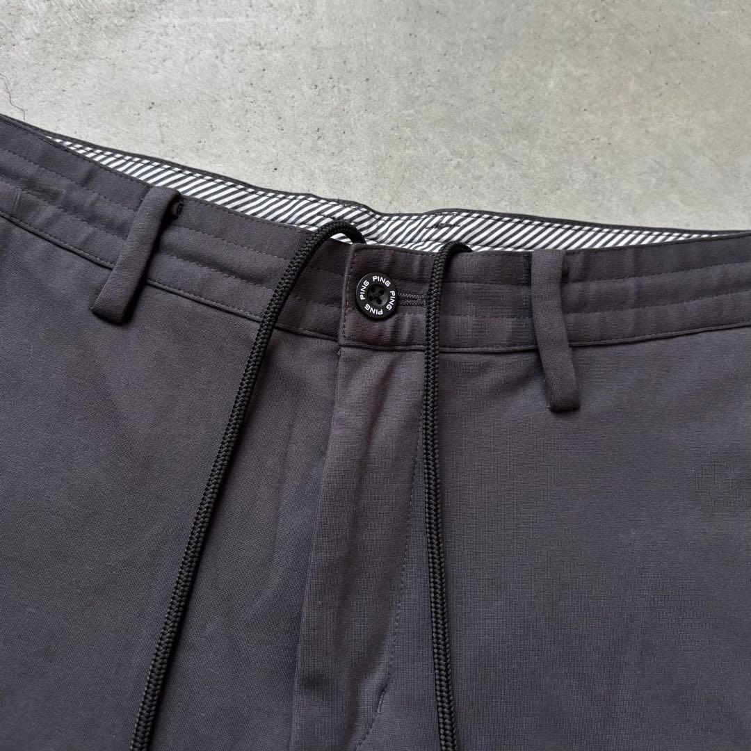 【美品】PING ピンアパレル ストレッチロングパンツ ロゴ M グレー ゴルフ