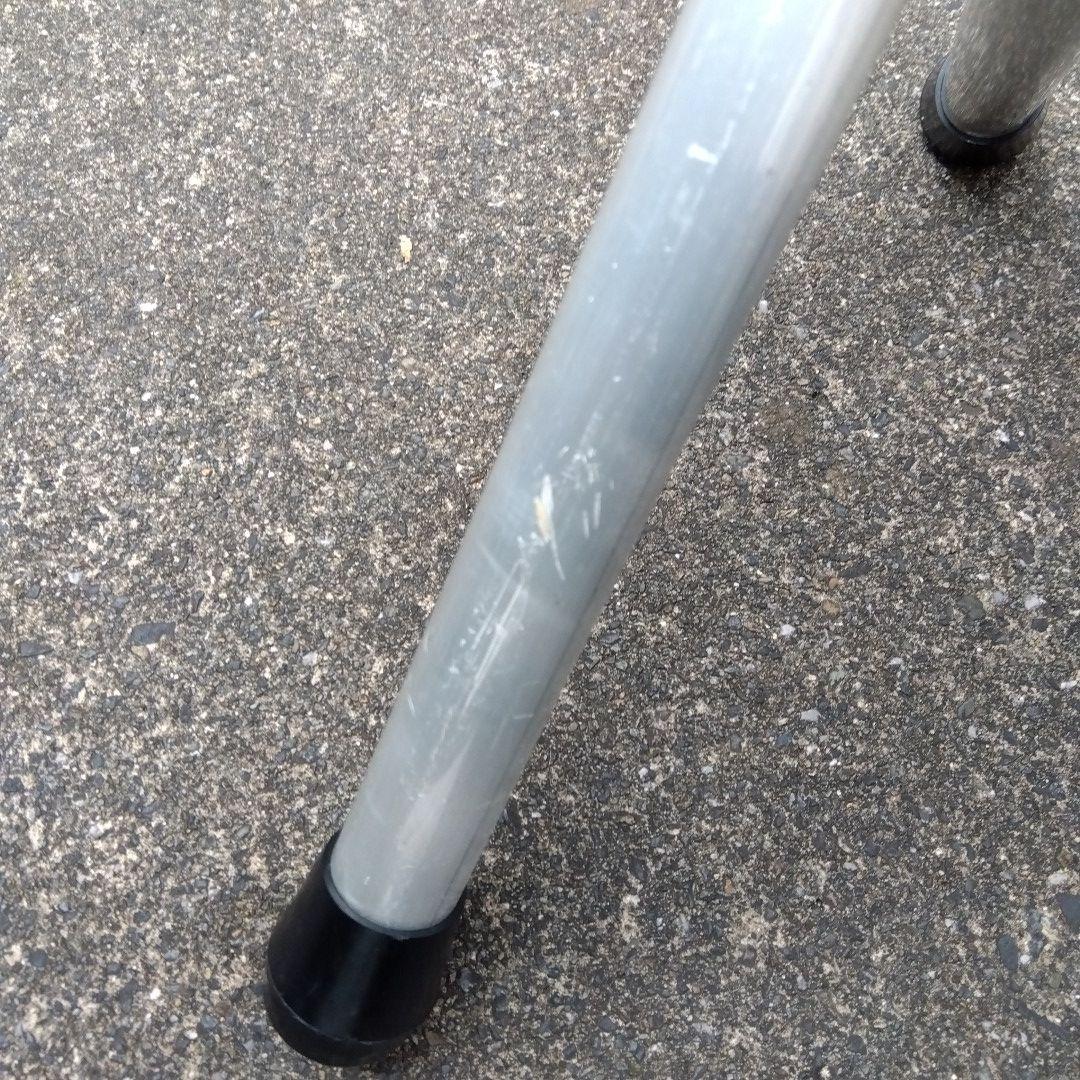 アディダス　折りたたみベンチ