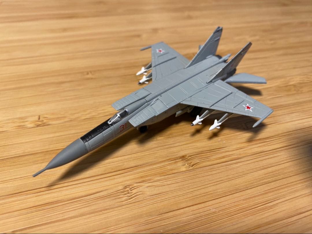 ヘルパ 1/200 Mig-25P ベレンコ中尉機 世界1000個限定