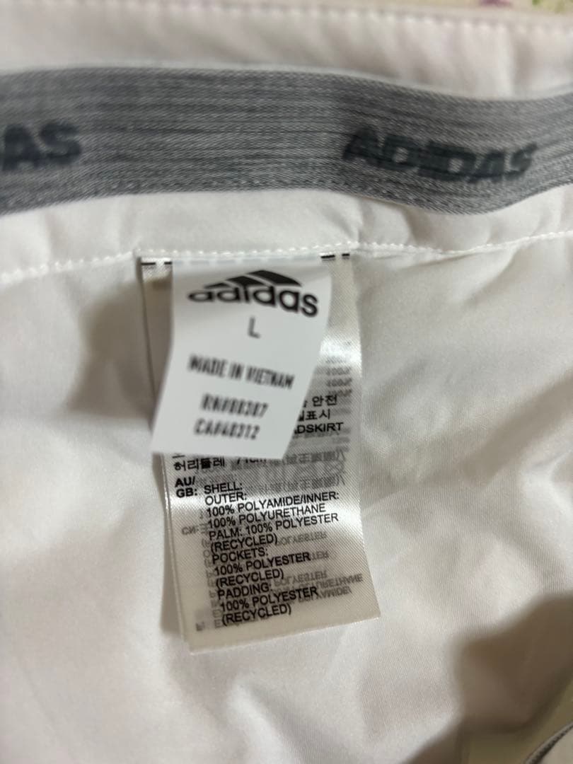 adidas レディース上下 中綿 未使用