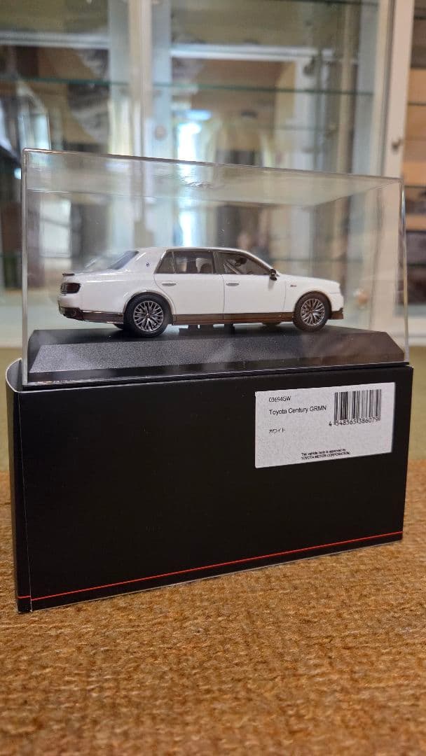 1/43 京商 トヨタ センチュリー GRMN パールホワイト