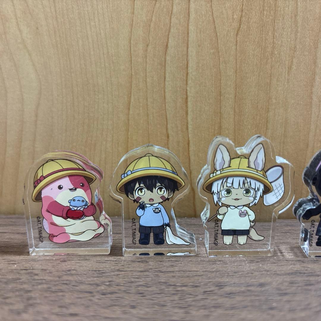 メイドインアビス　アクリルブロック　幼稚園　ポップアップストア　アクリルスタンド