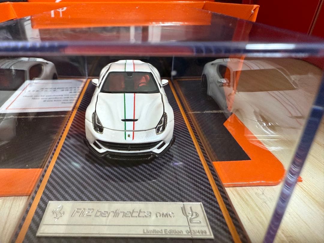 【美品】U2 Models 458 Resin 1/64 ミニカー
