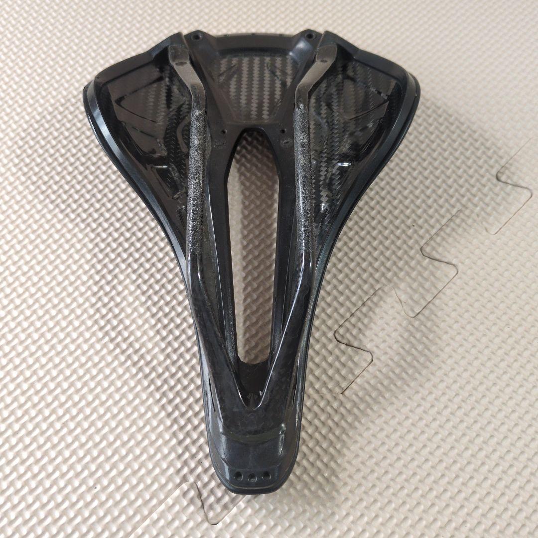 S-Works POWERサドル 143mm カ−ボン