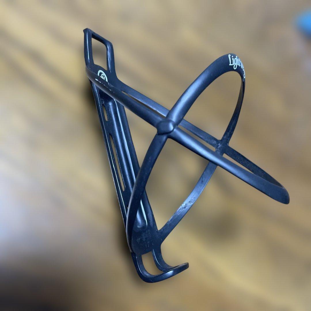 Lightweight ボトルケージ ブラック　２個　　超軽量　カーボン　美品