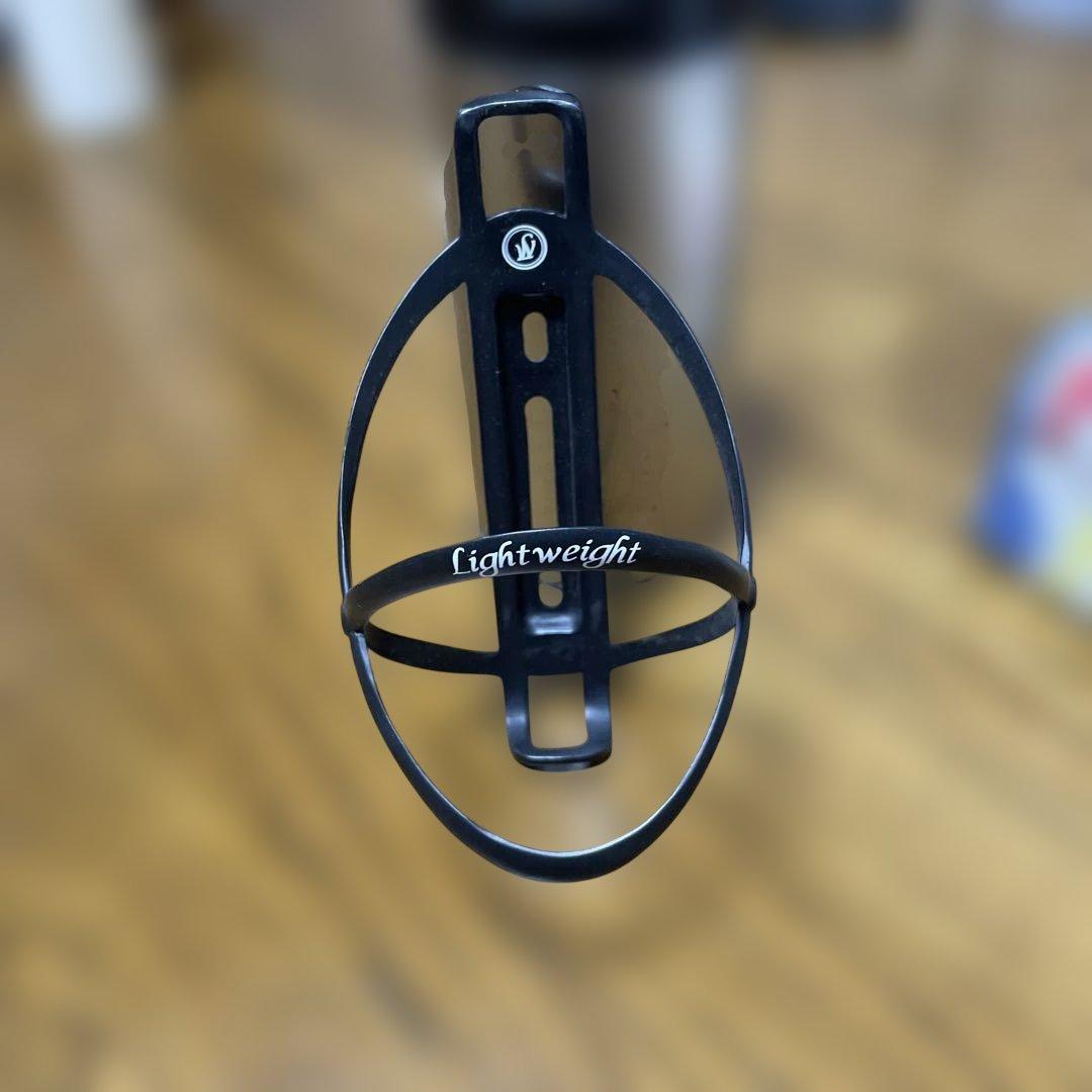 Lightweight ボトルケージ ブラック　２個　　超軽量　カーボン　美品