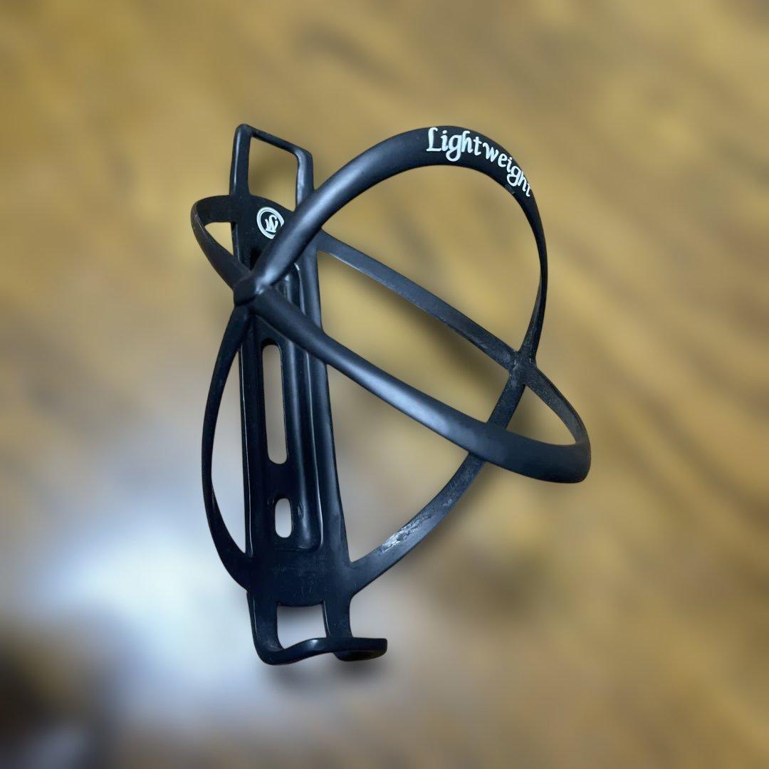 Lightweight ボトルケージ ブラック　２個　　超軽量　カーボン　美品