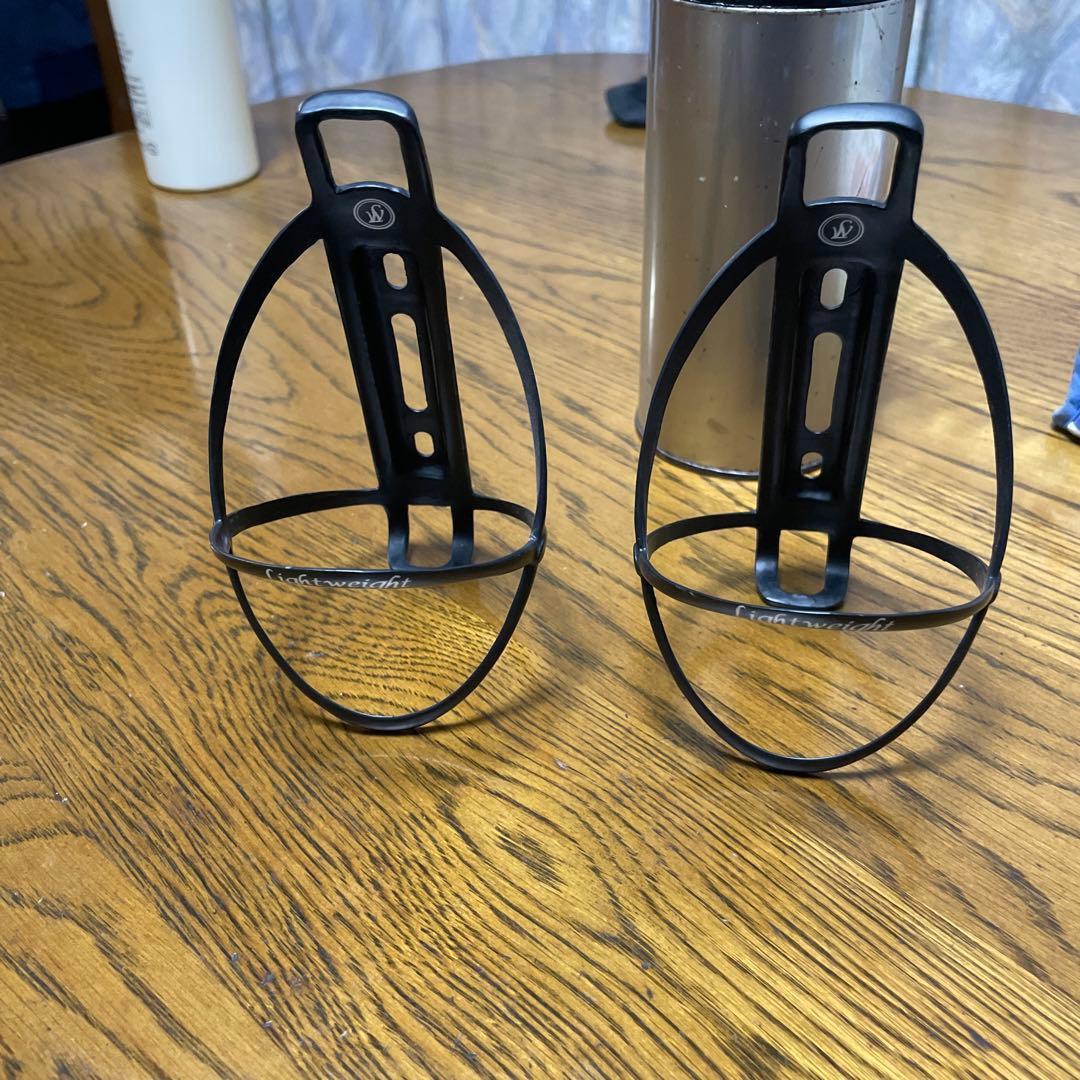 Lightweight ボトルケージ ブラック　２個　　超軽量　カーボン　美品