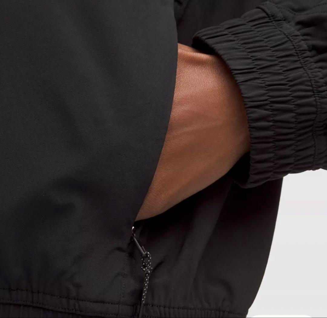 新品ルルレモンAdapted State Track Jacket （サイズ6）