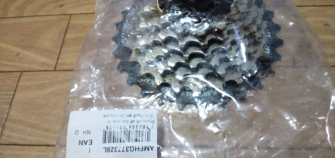 SHIMANO ボスフリー 未使用　MF-HG37-7S 7速 ※13T-28T