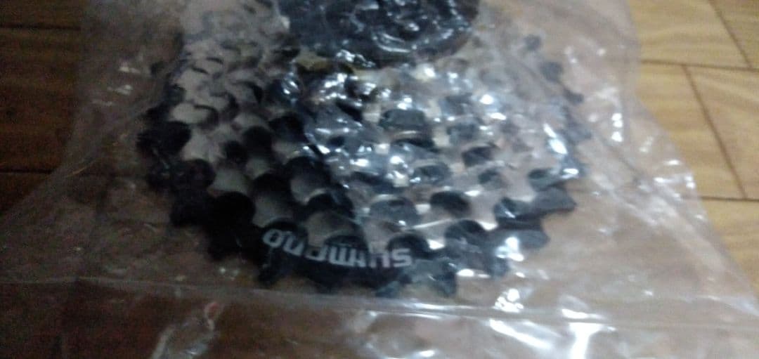 SHIMANO ボスフリー 未使用　MF-HG37-7S 7速 ※13T-28T